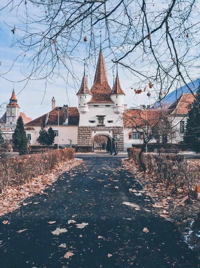Jasmine Serenity Apartment - Central, Behind Black Church Braşov Extérieur photo